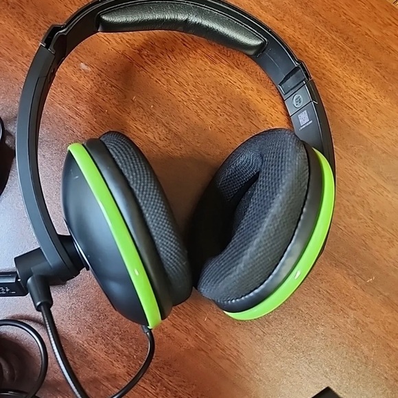 Turtle Beach Ear Force XL1 Gaming Headset Xbox360 Black & Green Amplified - Picture 2 of 8